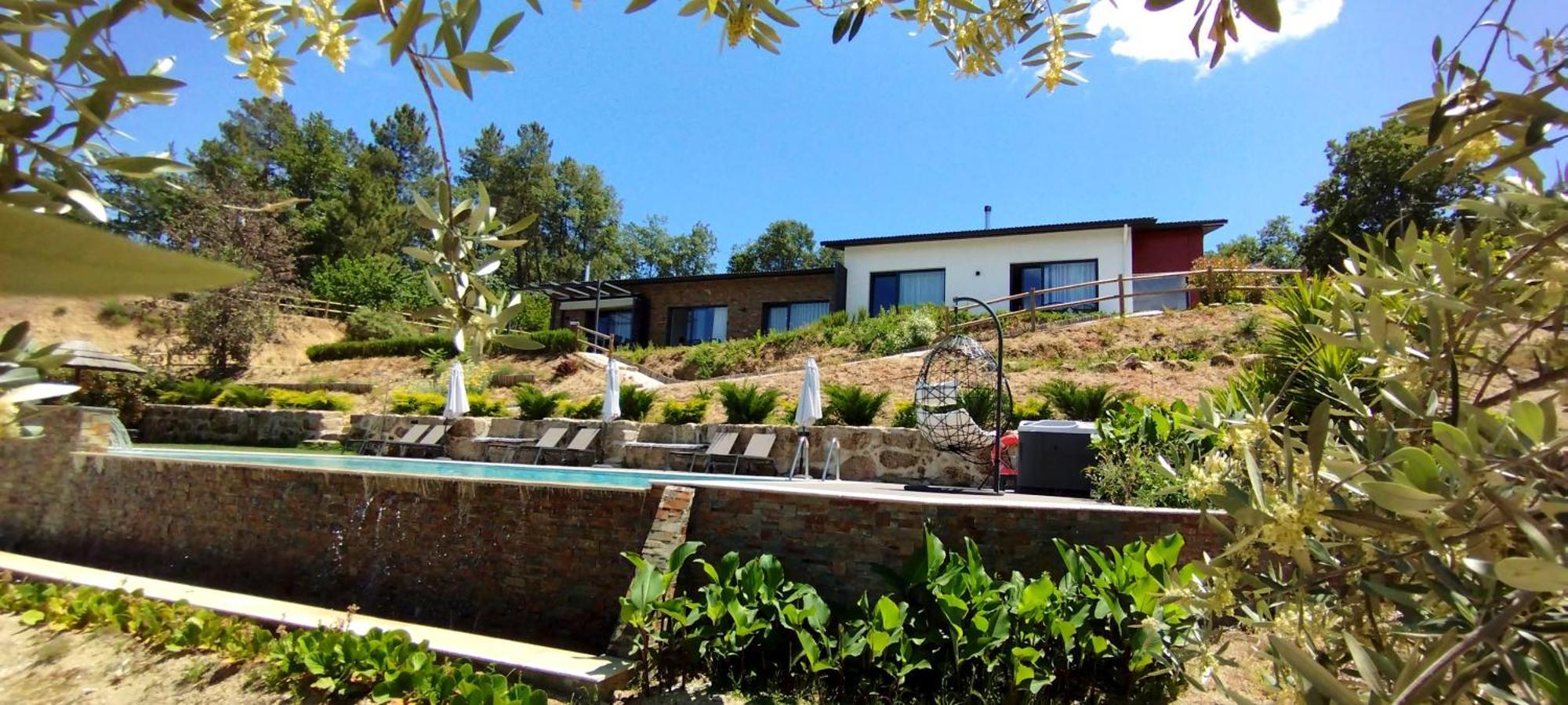 Villa Regadio كوفيلهَ المظهر الخارجي الصورة