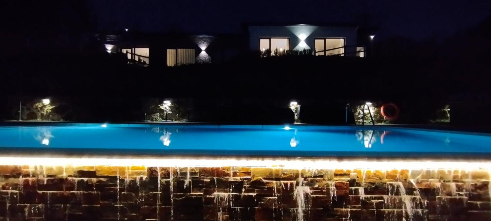 Villa Regadio كوفيلهَ المظهر الخارجي الصورة